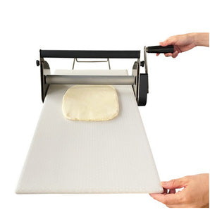 Mini pastry portable hand manual pizza dough sheeter roller shelter press flattener shetter laminator machine